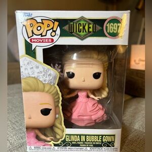 FUNKO POP “Glinda in Bubble Gown”